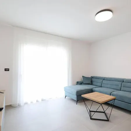 Apartamento Lovely In With House Sea View Privlaka (Zadar)