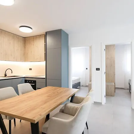 Lovely In With House Sea View Apartment Privlaka (Zadar)